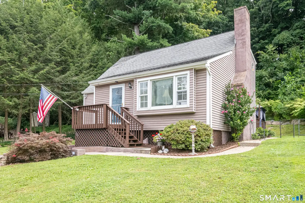 106 Steinmann Avenue, Middlebury, CT 06762 - #1