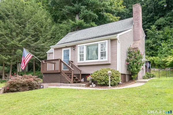 106 Steinmann Avenue, Middlebury, CT 06762