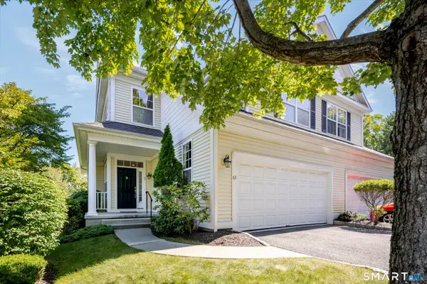 63 Woodcrest Lane #63, Danbury, CT 06810