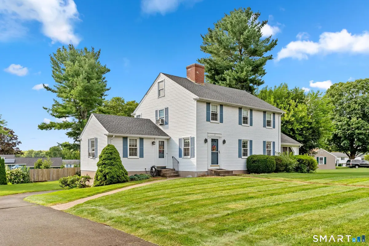 8 Robert Street, Portland, CT 06480 - #1