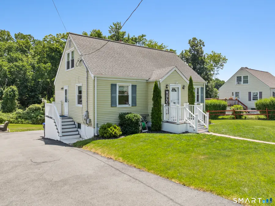 30 Lansing Avenue, Trumbull, CT 06611 - #2