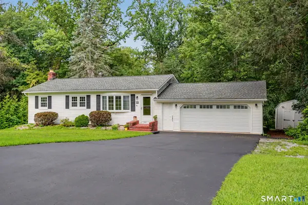 12 Cedarwood Lane, Shelton, CT 06484