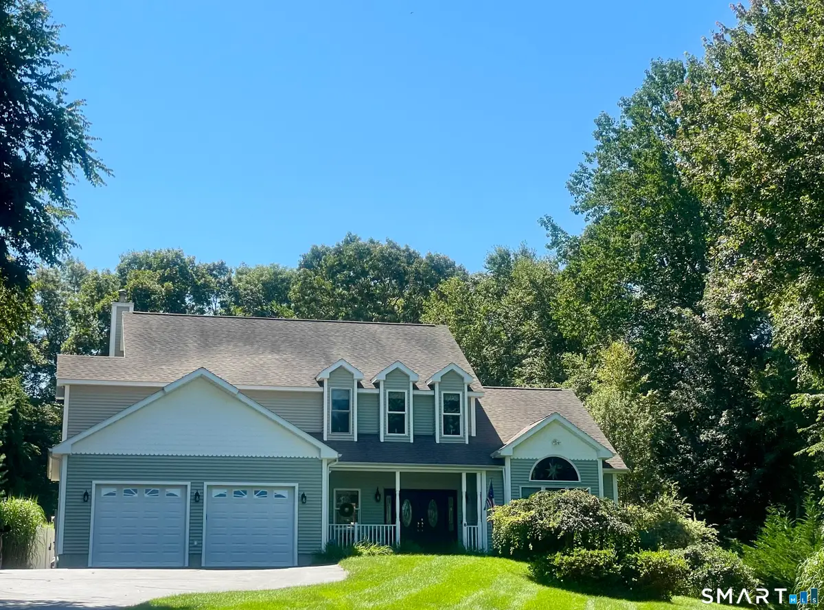 8 White Oak Lane, Waterford Town, CT 06375 - #1