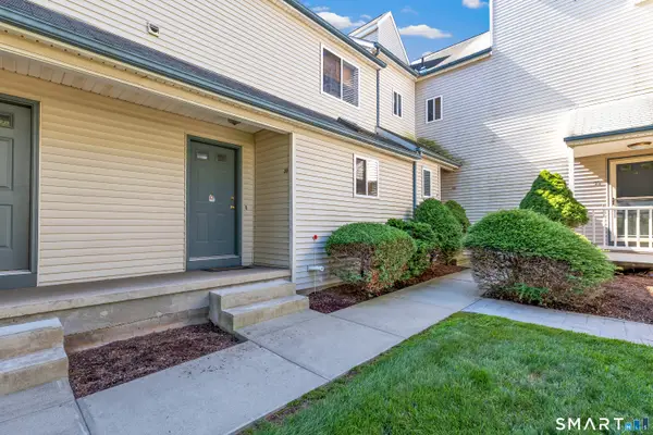 30 Ivy Grove Court #30, Shelton, CT 06484
