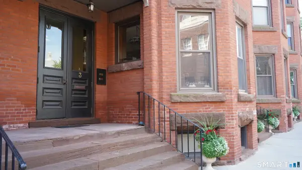 3 Linden Place #3A, Hartford, CT 06106