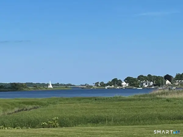 100 Dudley Avenue #F30, Old Saybrook, CT 06475