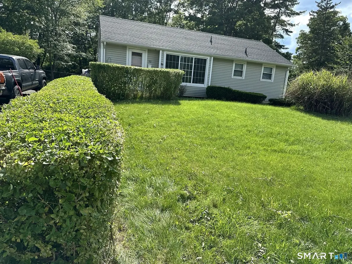 52 Ellsworth Drive, Bloomfield, CT 06002 - #1