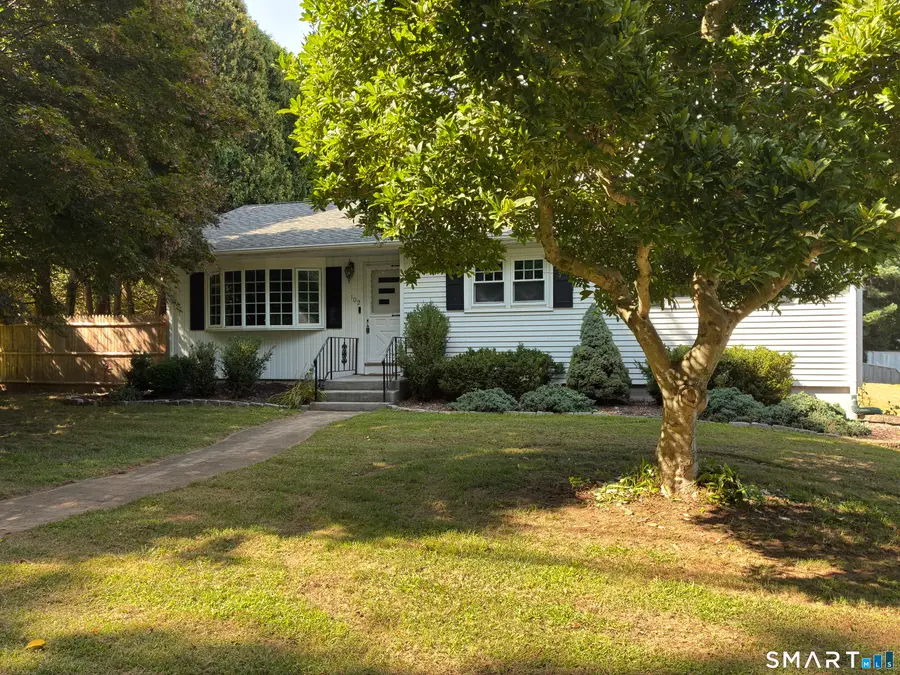 102 Derry Hill Road, Uncasville, CT 06382 - #3
