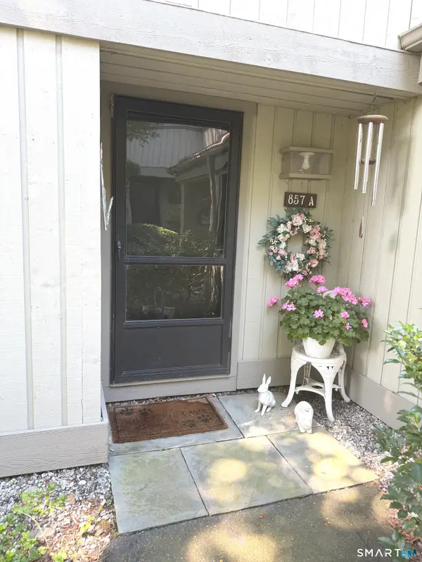 857 Heritage Village #A, Southbury, CT 06488