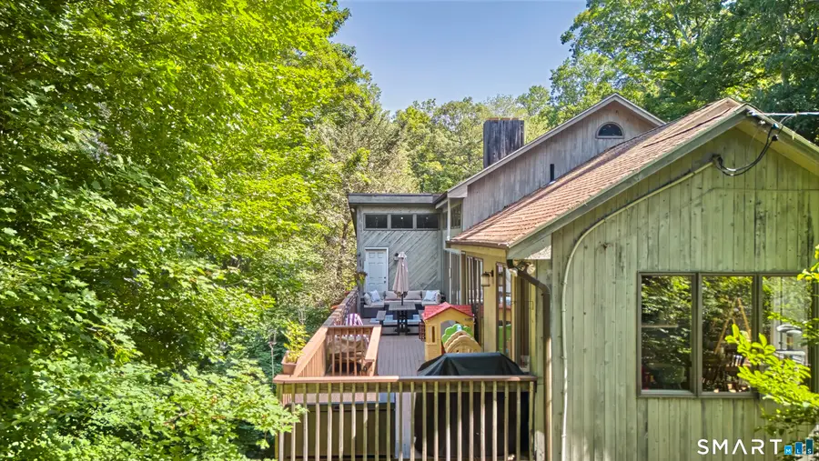 8 Mountain Trail, East Hampton, CT 06424 - #3