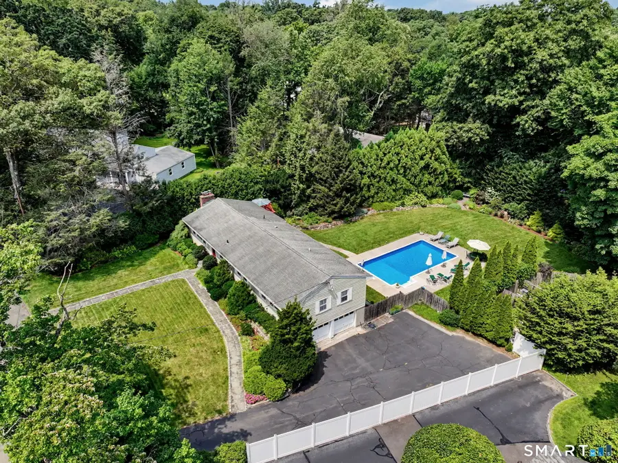 45 Hemlock Drive, Stamford, CT 06902 - #2