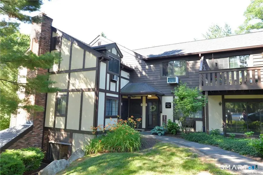 7 Falmouth Court #7, Brookfield, CT 06804 - #2