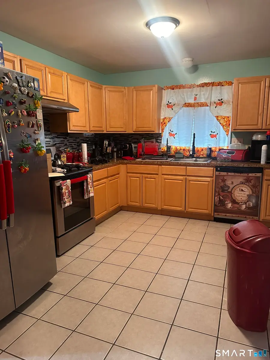148-150 Enfield Street, Hartford, CT 06112 - #3
