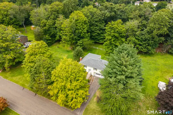 15 Driftwood Lane, North Branford, CT 06471
