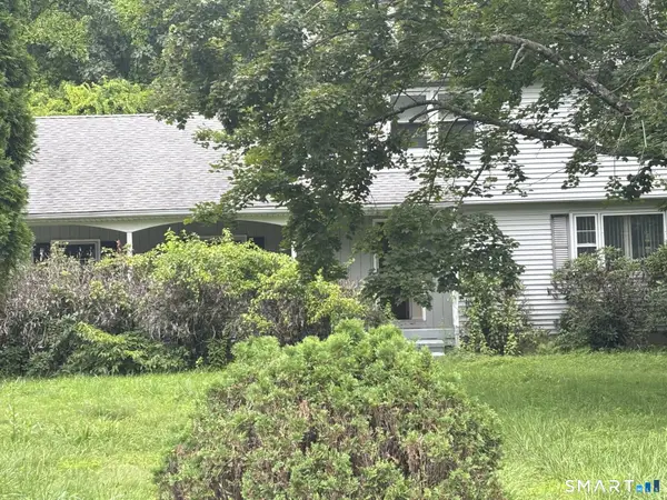 5 Drummer Trail, Bloomfield, CT 06002