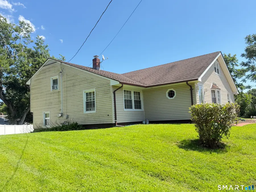 45 Cameo Court, Stratford, CT 06614 - #3