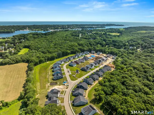 7 Summertime Circle, Stonington, CT 06379