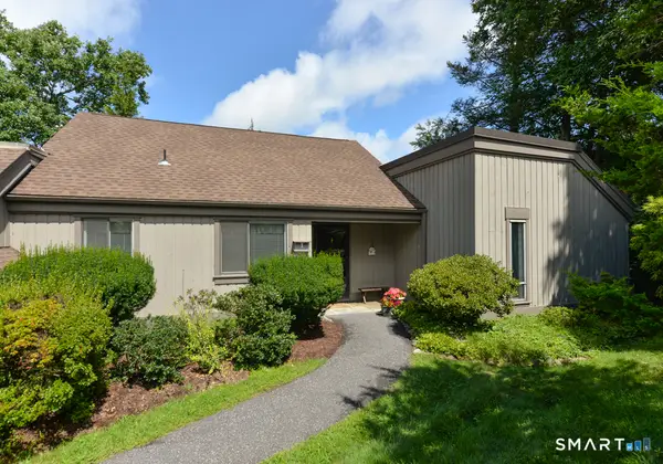 353 Heritage Village #B, Southbury, CT 06488