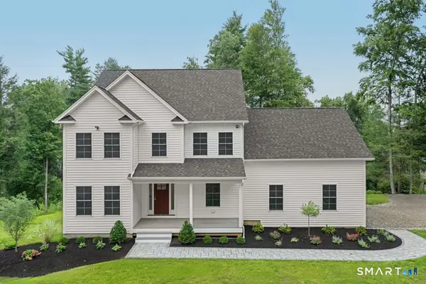 9 Beechwood Drive, Newtown, CT 06482