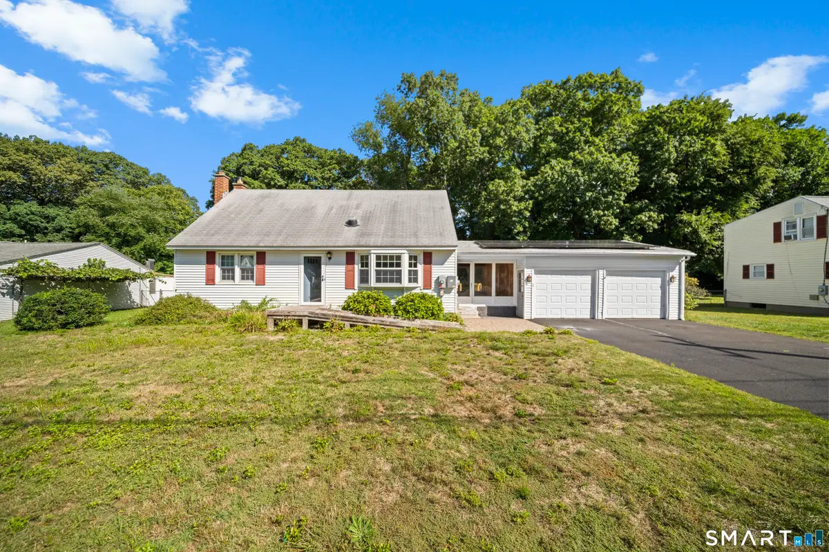 17 Queen Street, Enfield, CT 06082 - #1