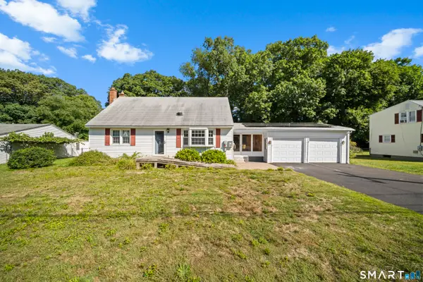 17 Queen Street, Enfield, CT 06082