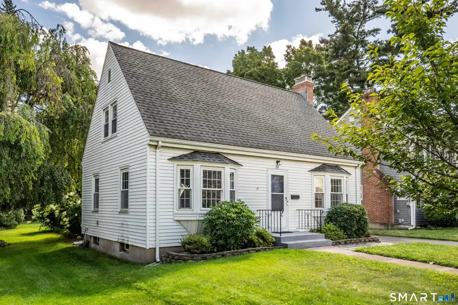 24 Colonial Street, West Hartford, CT 06110 - #2