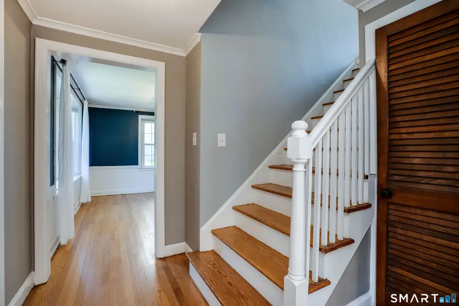 24 Colonial Street, West Hartford, CT 06110 - #3