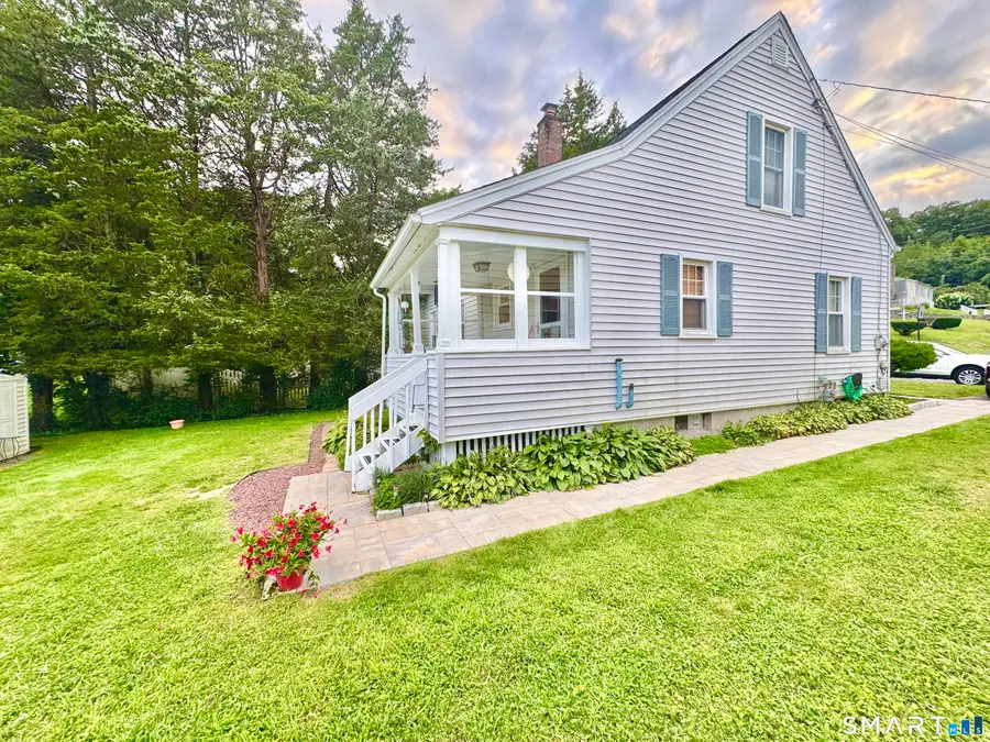 24 Russell Street, Naugatuck, CT 06770 - #2