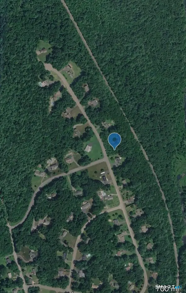 33 Mayflower Hill, Stafford, CT 06076