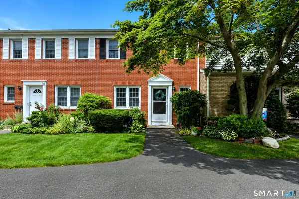 162 Penn Common #162, Milford, CT 06460
