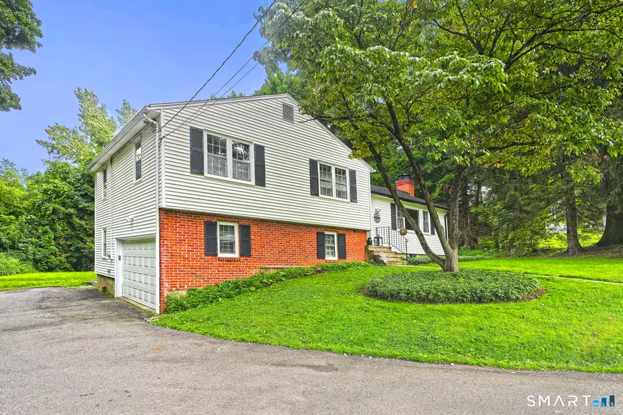 2 Chestnut Circle, Naugatuck, CT 06770 - #2