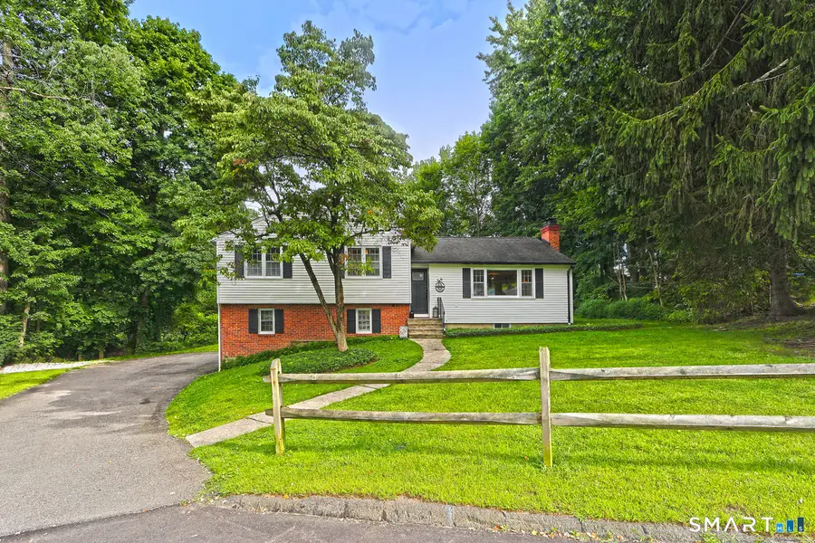 2 Chestnut Circle, Naugatuck, CT 06770 - #3
