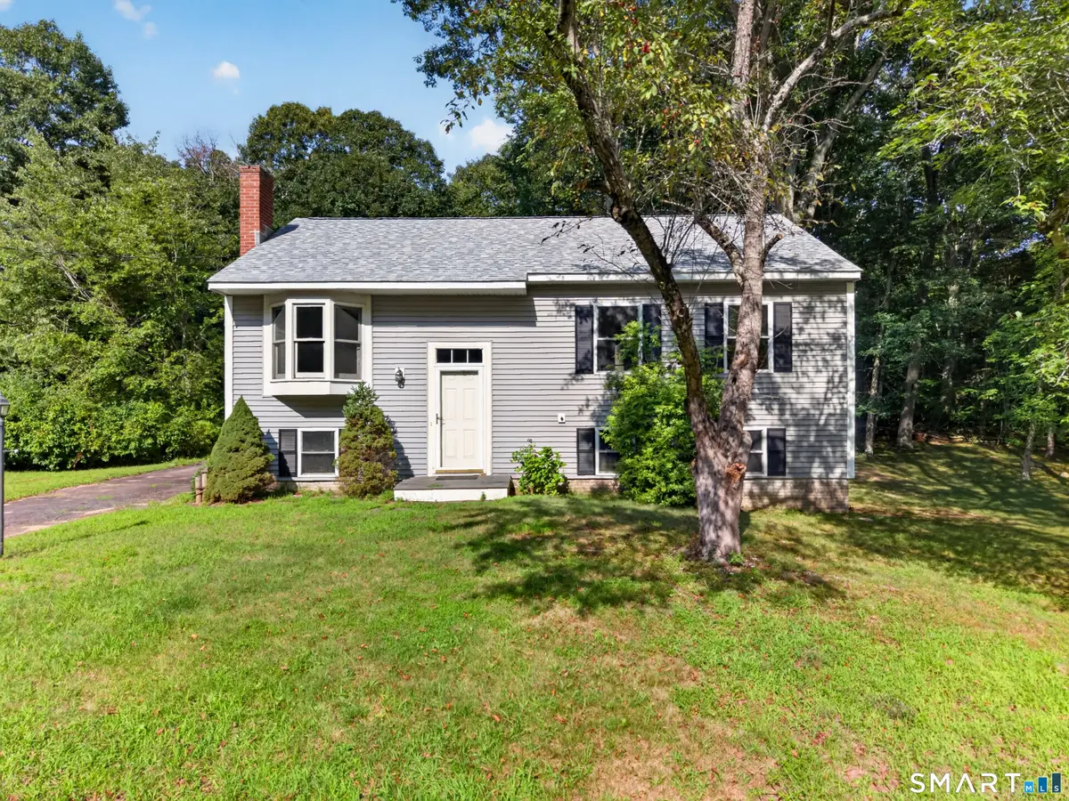 6 Hemlock Circle, Clinton, CT 06413 - #1