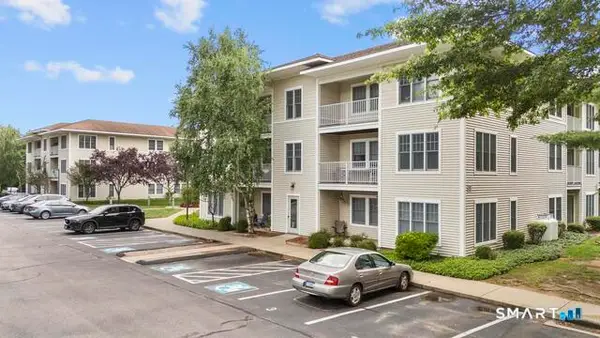 468 Main Street #315, East Lyme, CT 06357