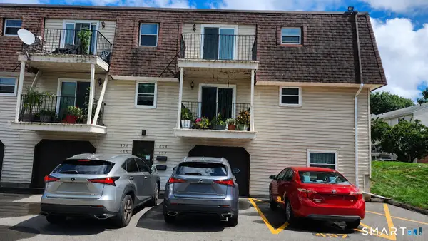 438 Blackstone Village #438, Meriden, CT 06450