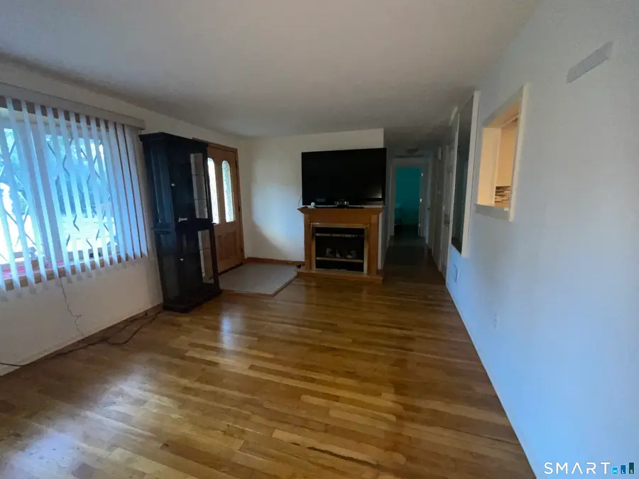 Address Withheld By Seller, Cheshire, CT 06410 - #3