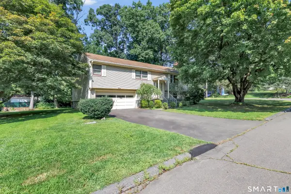 34 Belleview Drive, Derby, CT 06418