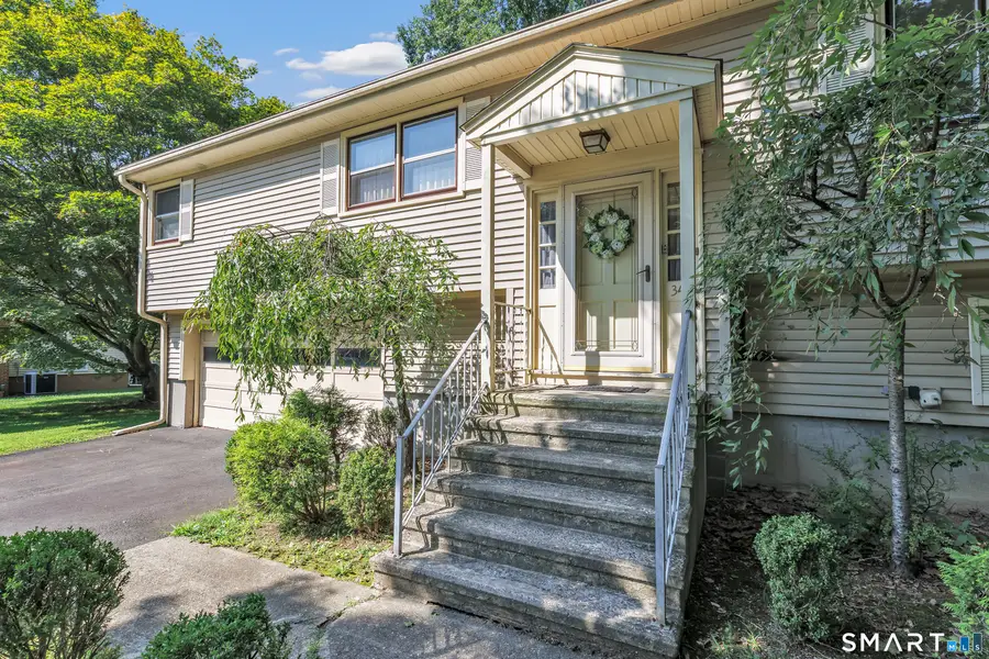 34 Belleview Drive, Derby, CT 06418 - #3