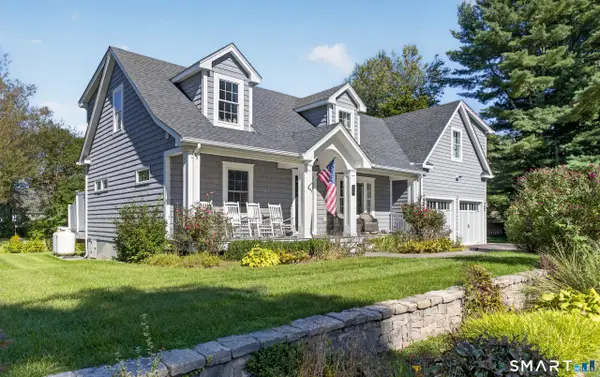 10 Meadowbrook Lane, Stonington, CT 06355