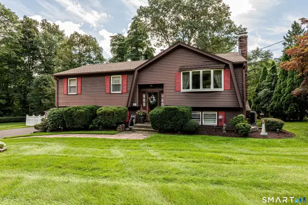 41 Rainbow Court, Hamden, CT 06514