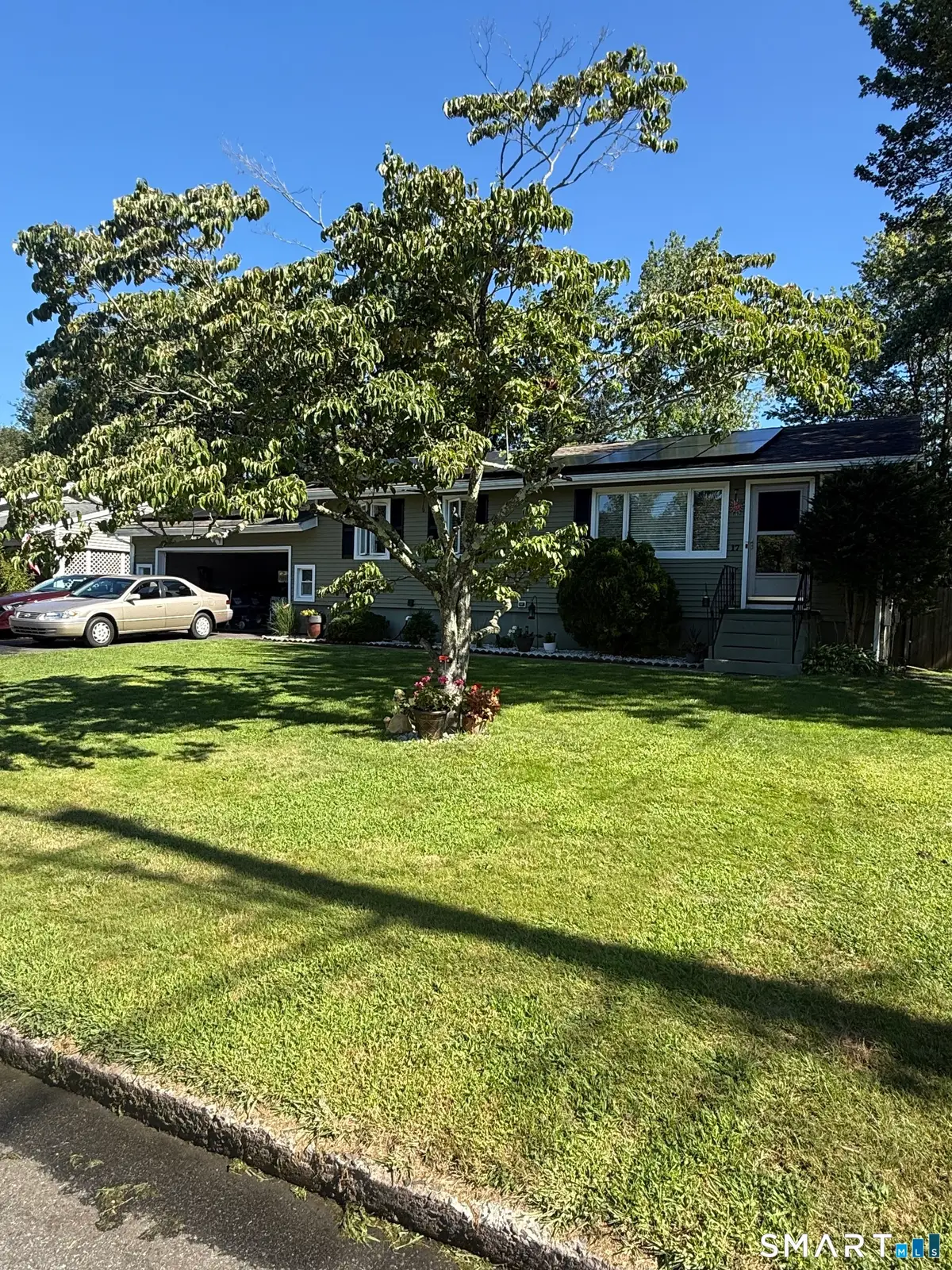 17 Woodhill Lane, West Haven, CT 06516 - #1