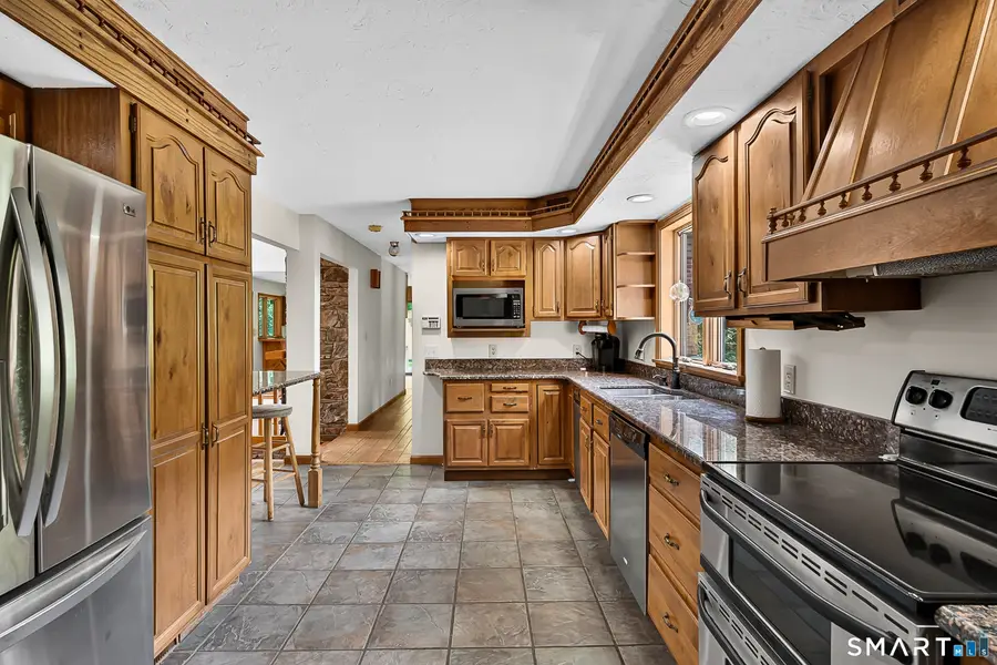 40 Searles Road, Pomfret Center, CT 06259 - #3