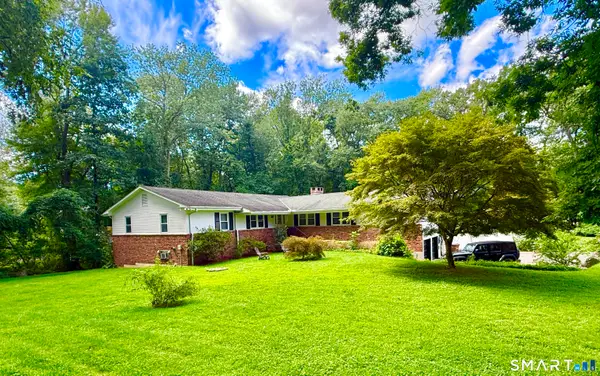 11 Joan Road, Stamford, CT 06905