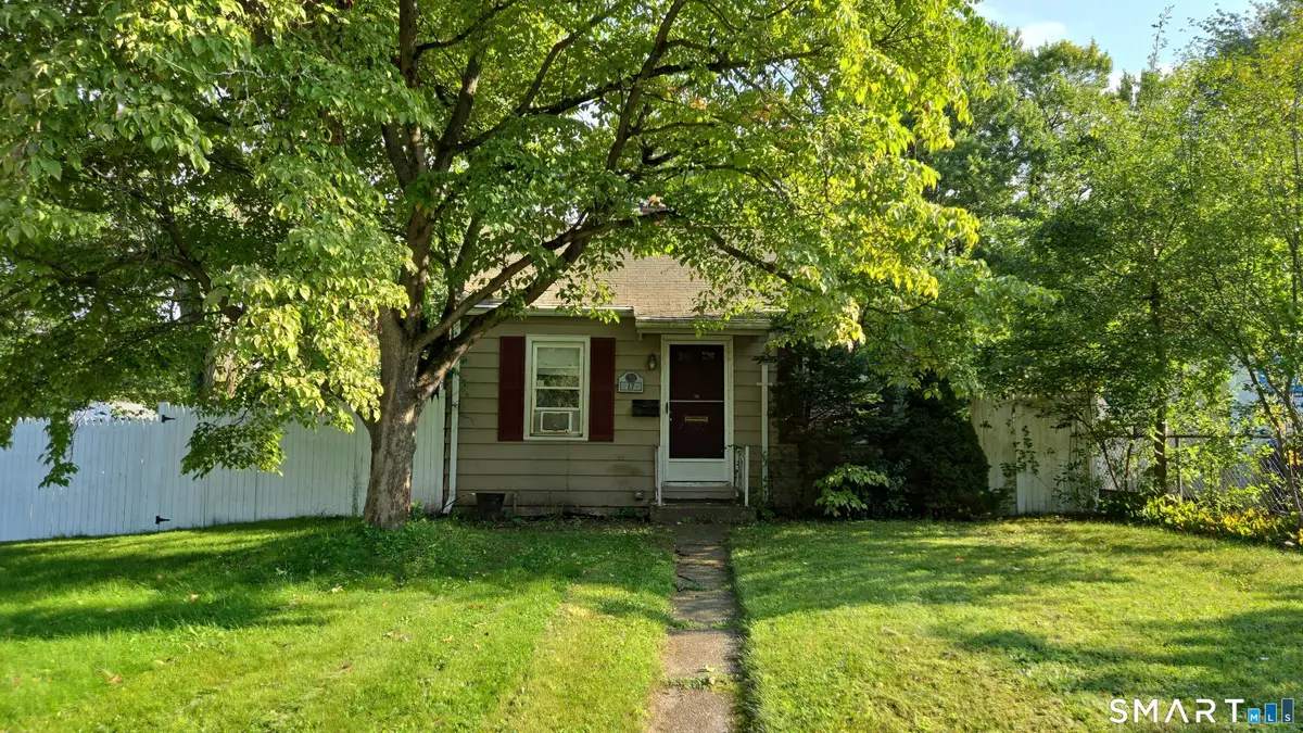 17 Canterbury Street, East Hartford, CT 06118 - #1