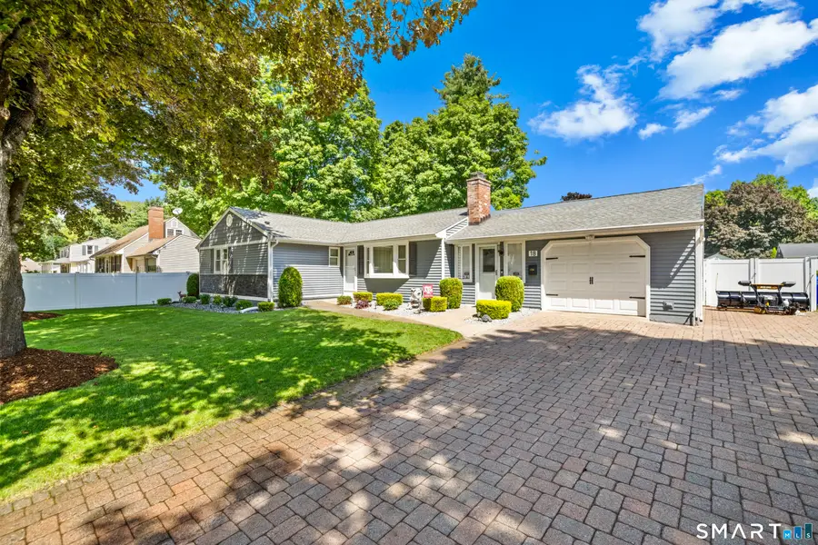 18 Saint James Avenue, Enfield, CT 06082 - #2