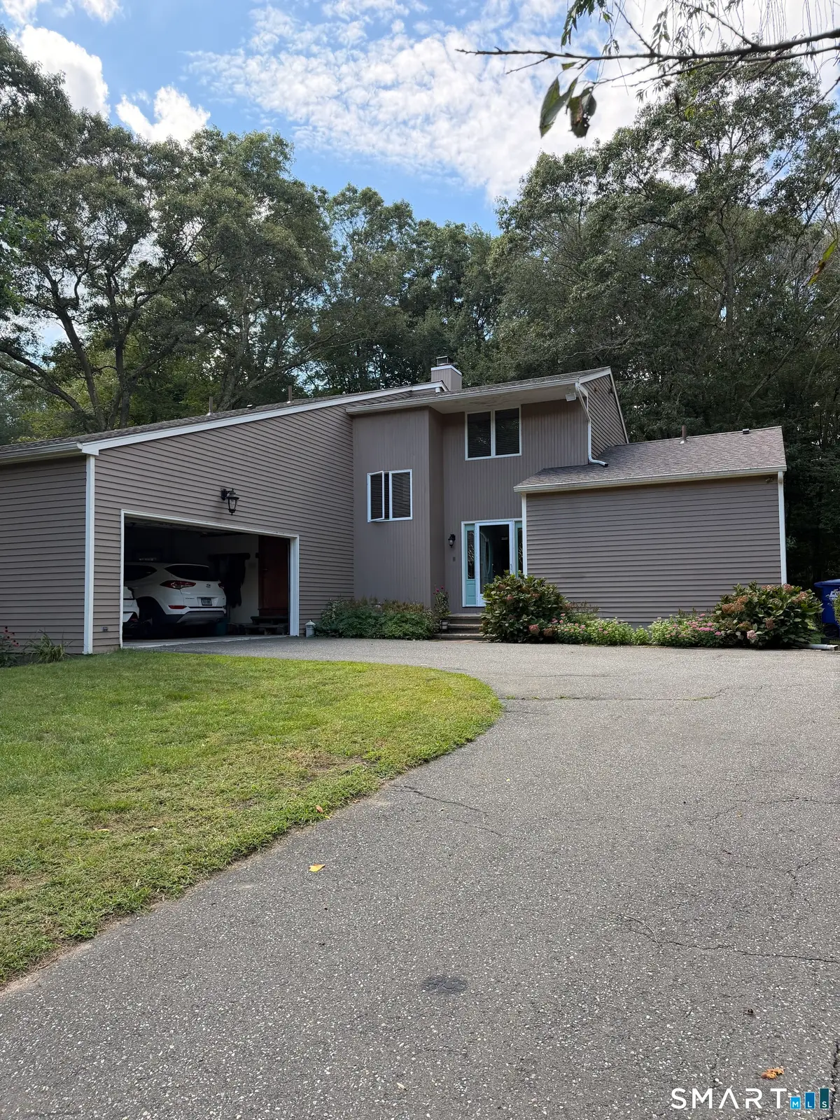 4 Briarwood Court, Gales Ferry, CT 06335 - #1