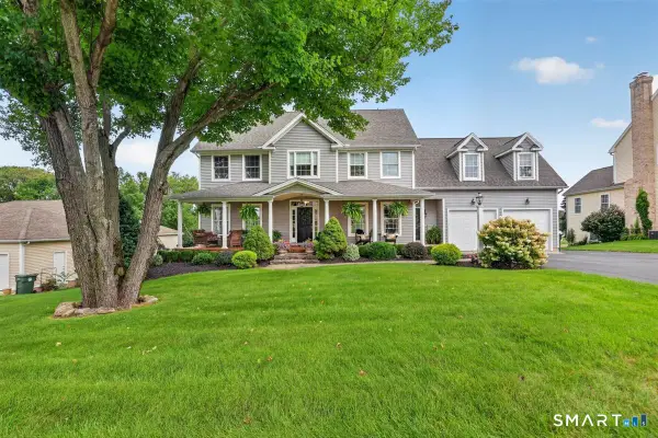 17 Knoll Lane, Rocky Hill, CT 06067