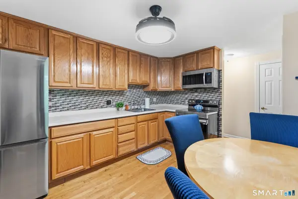 273 Queen Street #13E, Southington, CT 06489