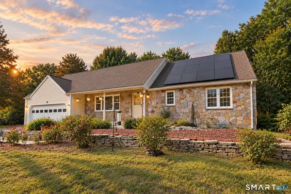 25 Hampshire Drive, Glastonbury, CT 06033