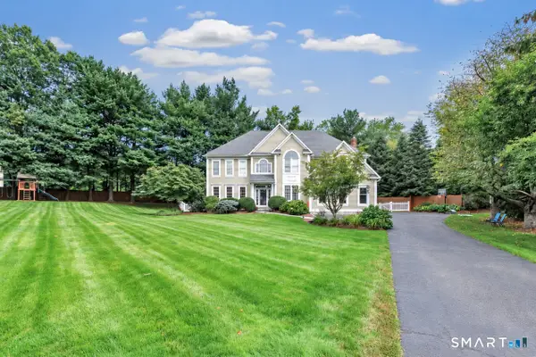 305 South Gate Lane, Fairfield, CT 06890